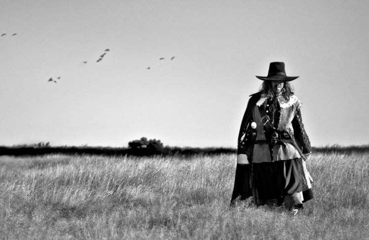 field-in-england-2013-001-man-in-wheat-field